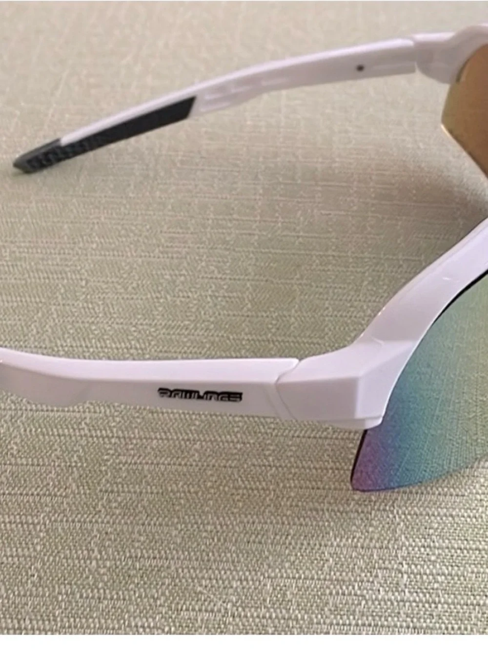 Rawlings RY134 Youth Boys Girls Sports White Shield Sunglasses & Zip Case
